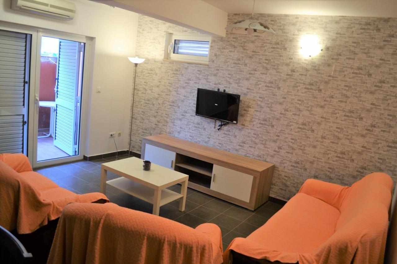 Apartment Daniela Срима Экстерьер фото